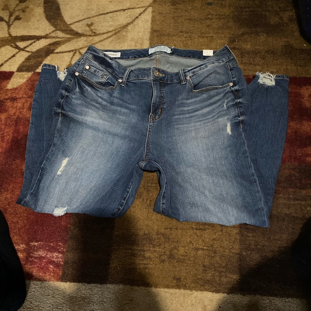 Torrid white label plus size 16 destruction jeans
